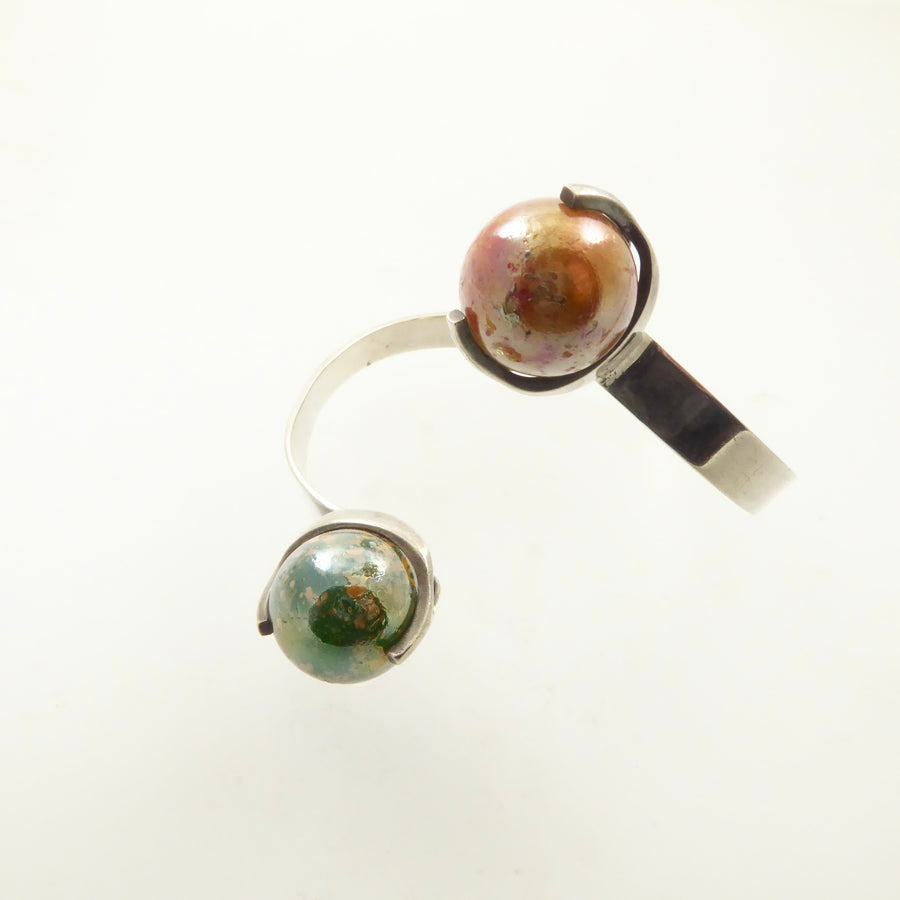 Matti Hyvarinen Bypass Bracelet with Art Glass