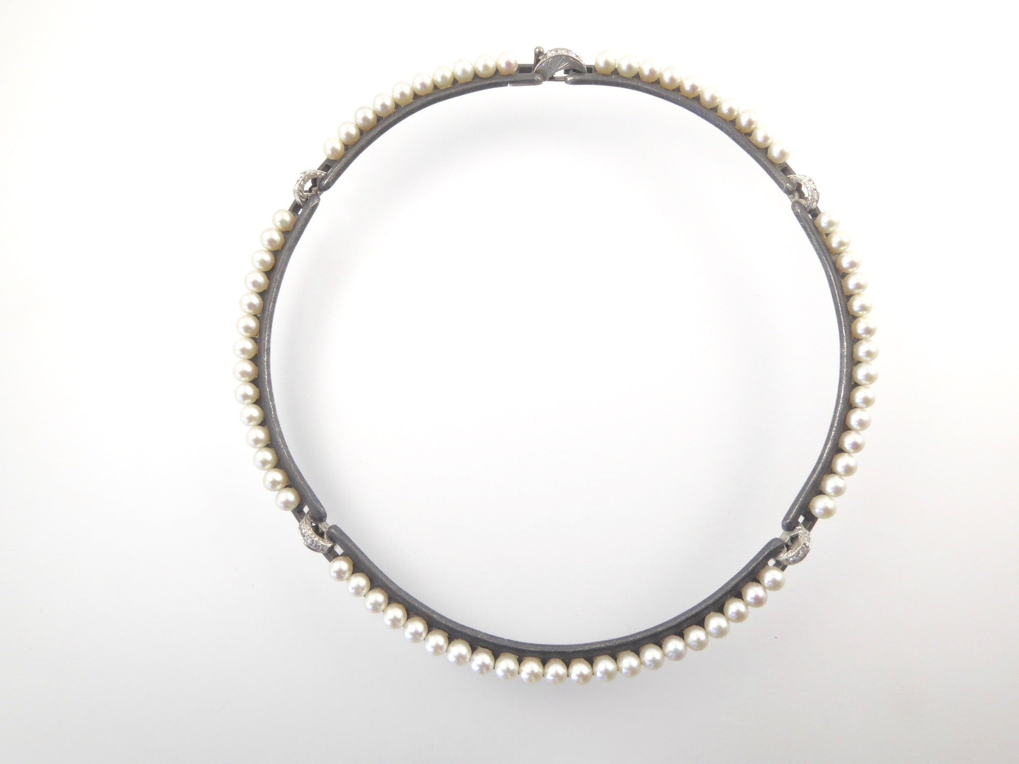 Marsh pearl diamond necklace