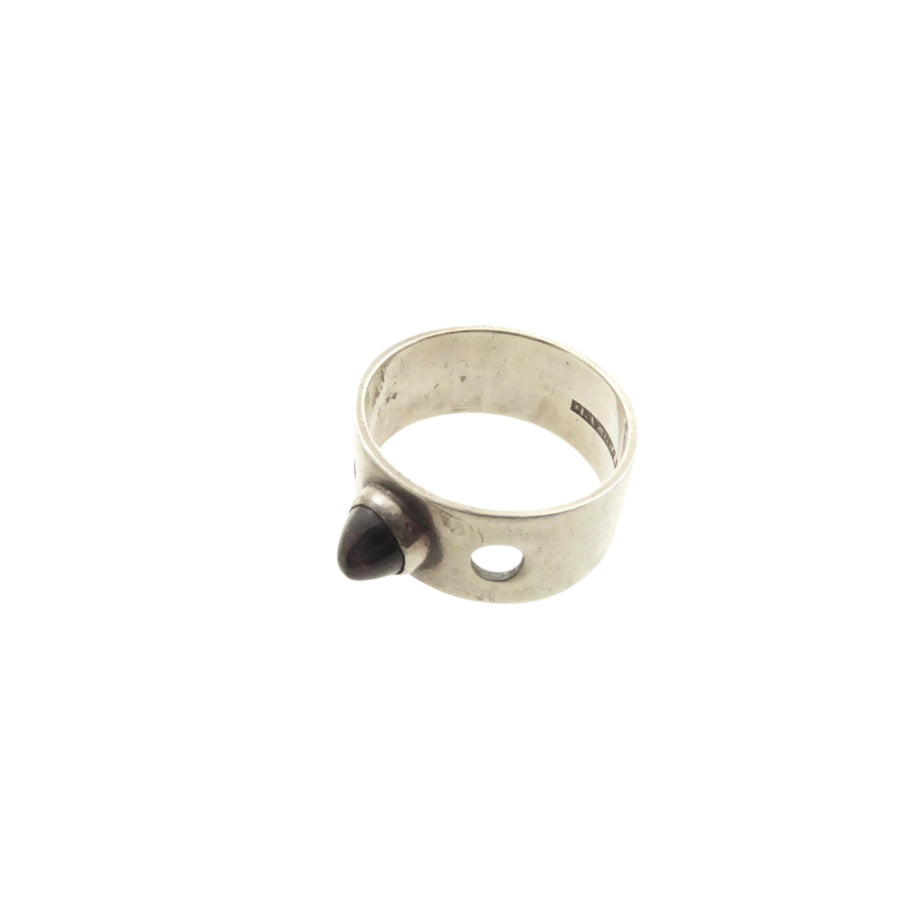 Kupittaan Kulta Silver Ring with Garnet