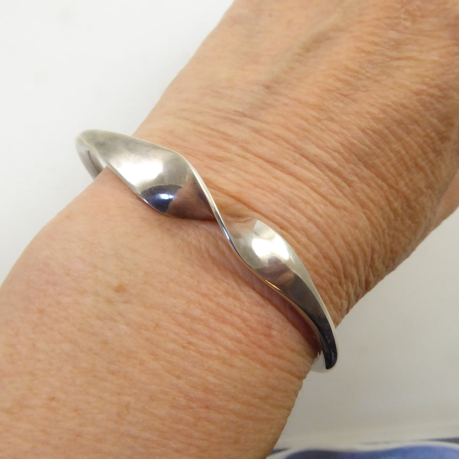 Tone Vigeland Fibula Bangle