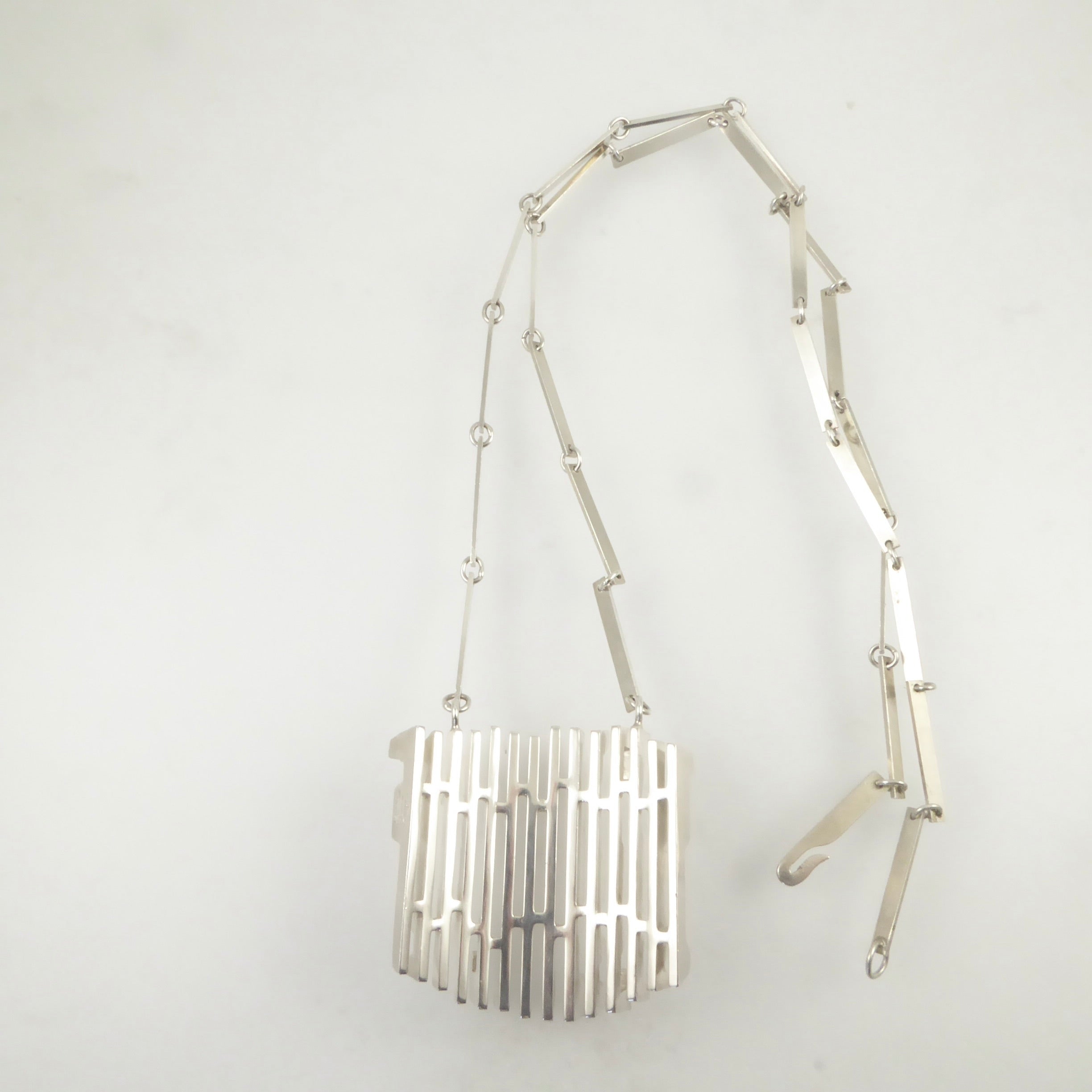 『北欧・銀の詩人』Rey Urban、純銀925S・蝶ネックタイ・フリーサイズ Rey Urban Silver Necklace – Lisa Kramer Vintage Collection